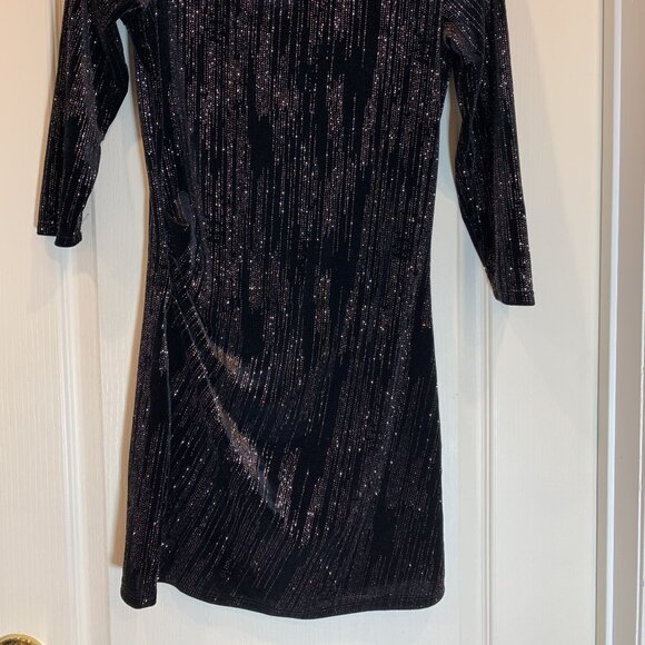Le Château Sparkling Black Velvet Dress – XS, 3/4 Sleeves, Elegant & Party-Ready - Picture 7 of 7